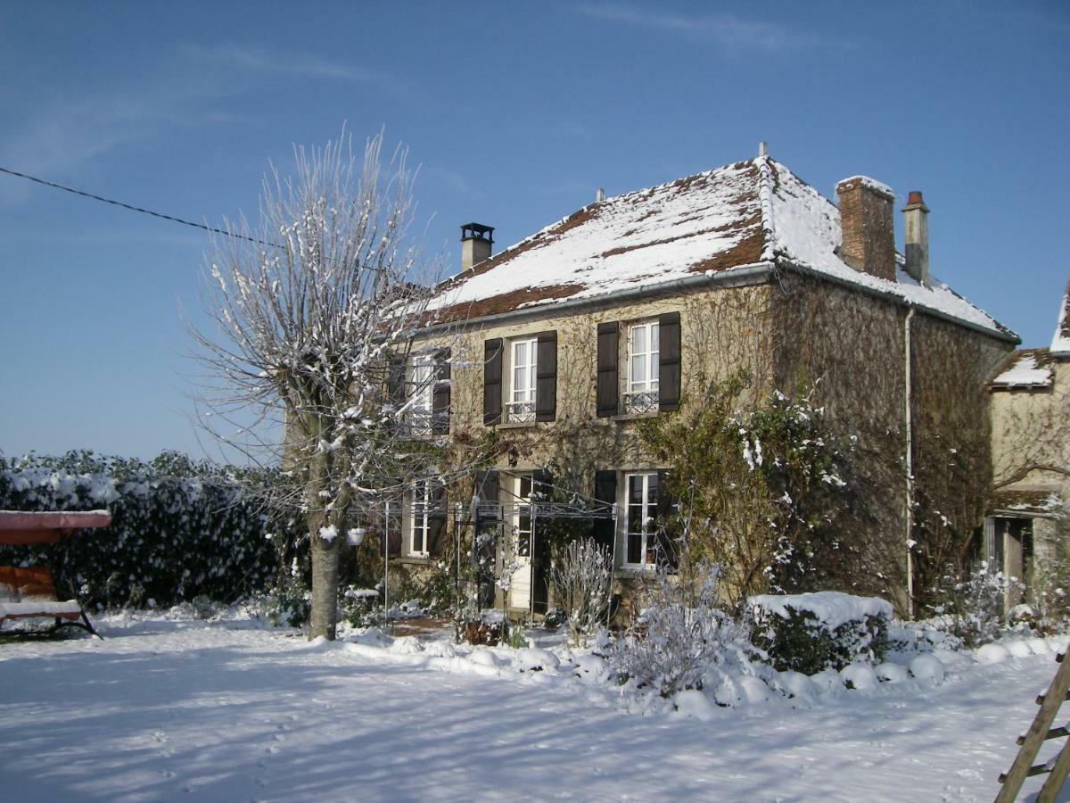 La Ferme Le Merger La Ferté-Gaucher Exterior photo